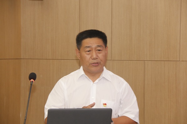 MILAN.COM米兰体育（中国）科技公司党委书记张会民作点评讲话.JPG