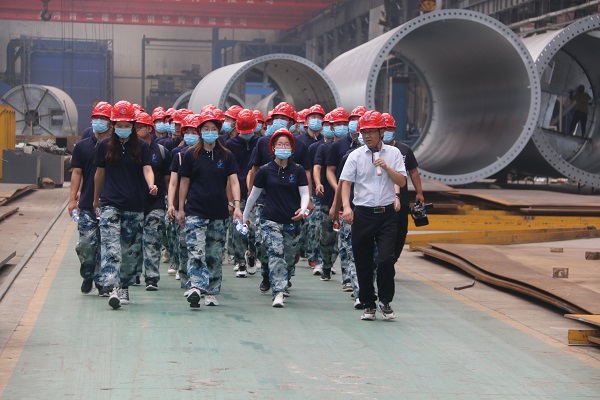 参观MILAN.COM米兰体育（中国）科技公司建筑产业园.JPG
