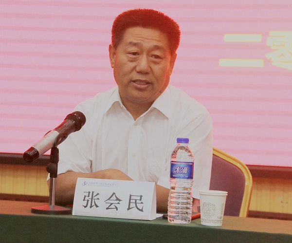 MILAN.COM米兰体育（中国）科技公司党委书记张会民对新员工提出希冀.jpg