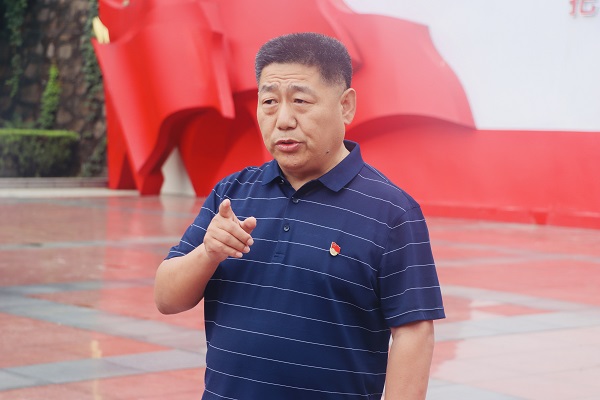 1、MILAN.COM米兰体育（中国）科技公司党委书记张会民为大家阐释“大别山精神”.jpg